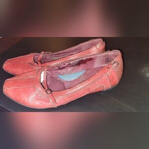 Clarks Indigo Women's Red Leather Slip-ons